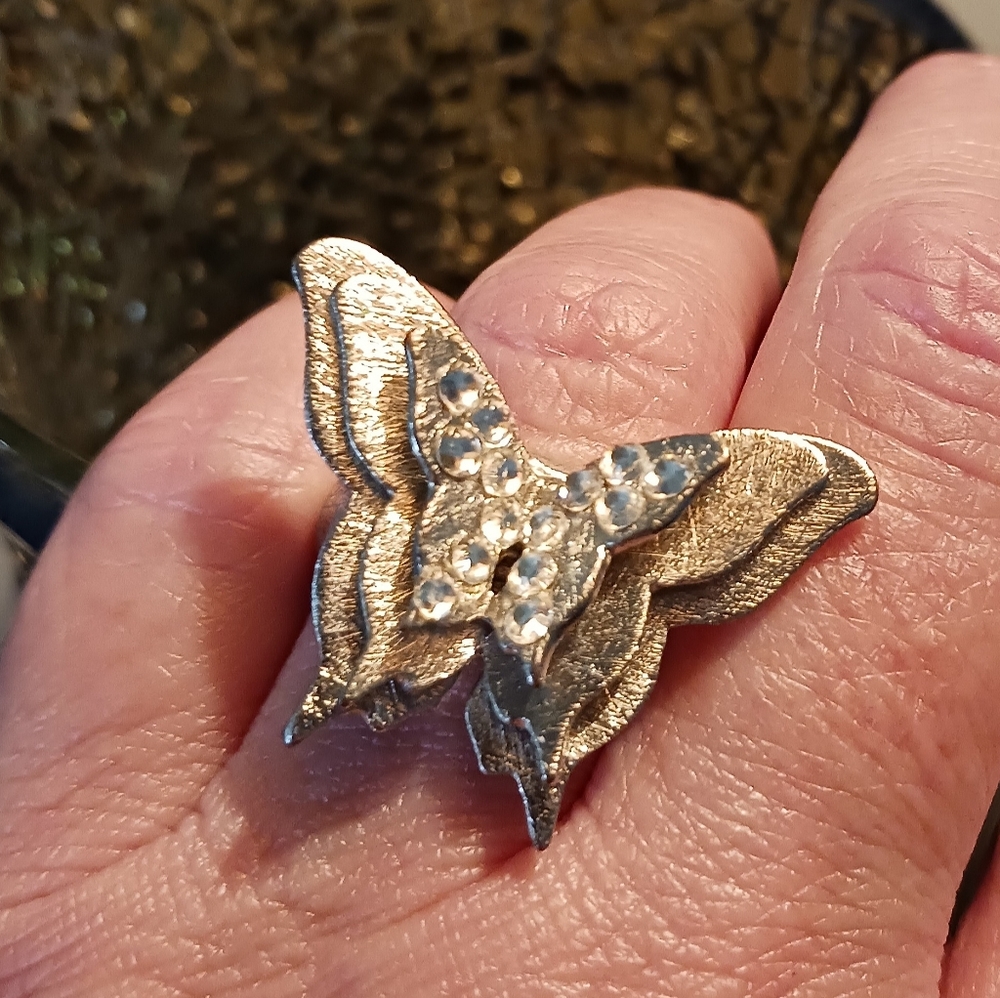 Butterfly Ring 🦋, Adjustable OS, Silver Metallic w/small rhinestones